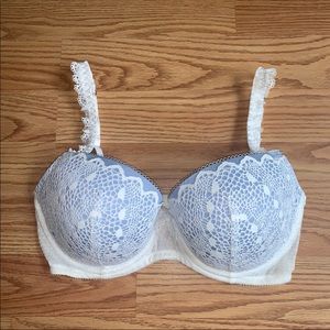 Victoria’s Secret Dream Angels Lace Demi - 32DD